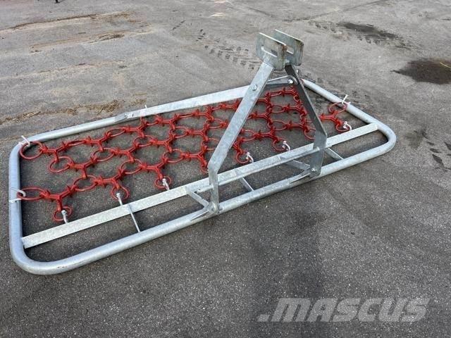 Peecon WS 250 G 道路用レーキ