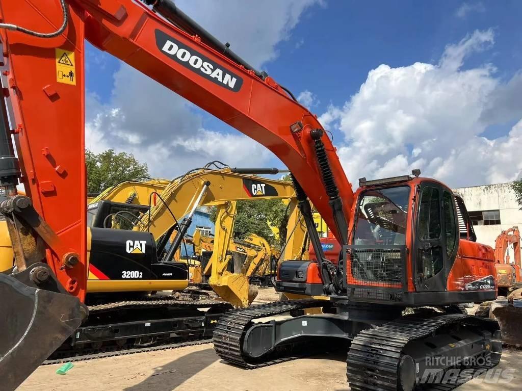 Doosan DX 225 LC-9c ミニ油圧ショベル 7t以下（ミニユンボ・ミニディガー）