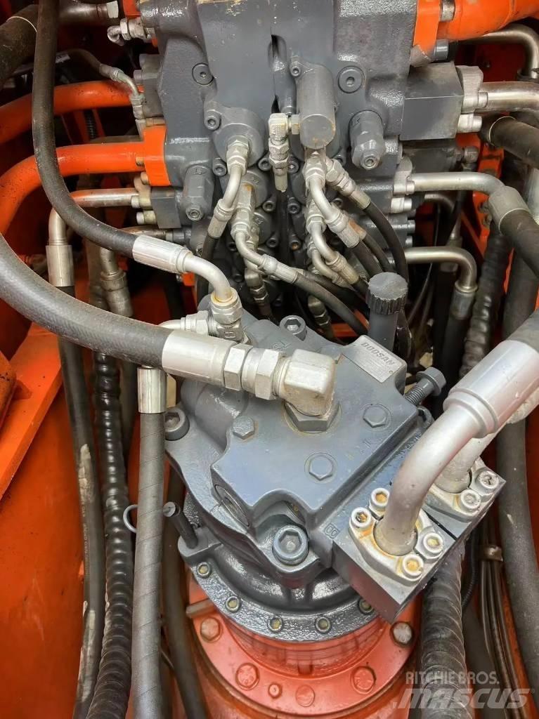 Doosan DX 225 LC-9c ミニ油圧ショベル 7t以下（ミニユンボ・ミニディガー）