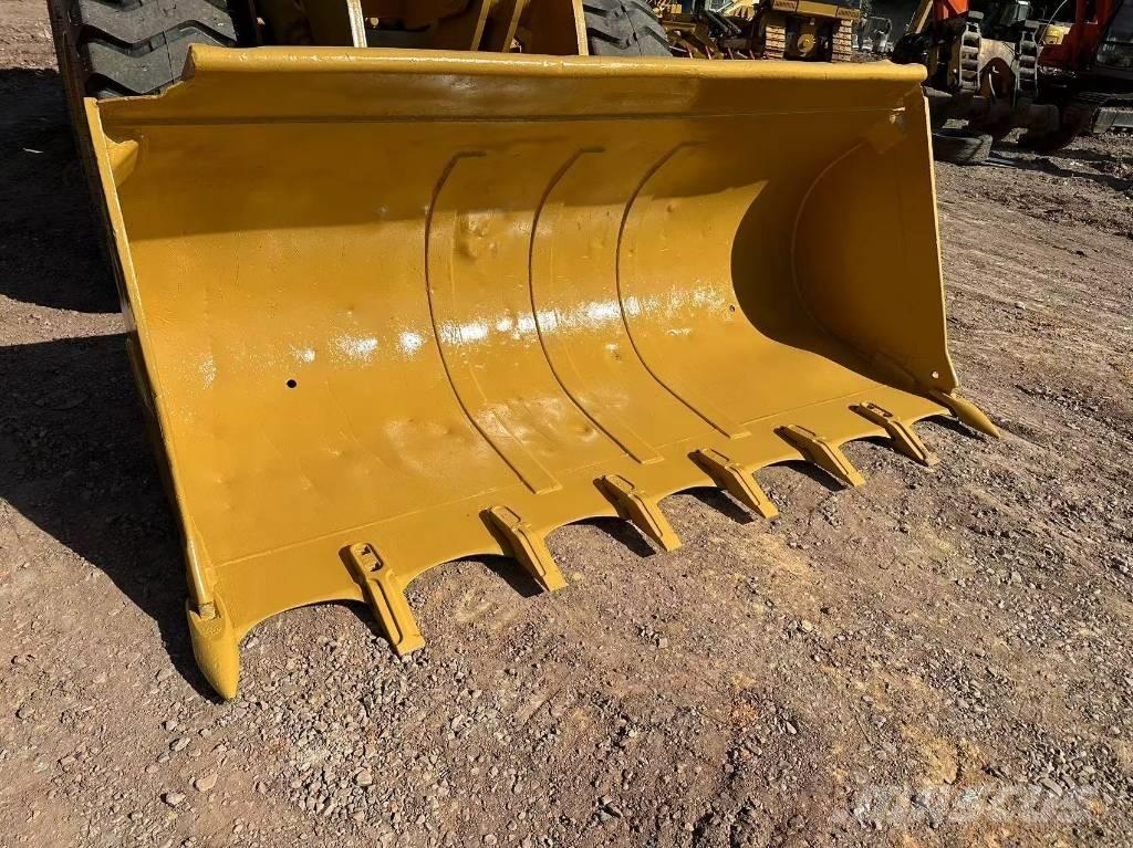 CAT 966H ホイールローダー・タイヤショベル