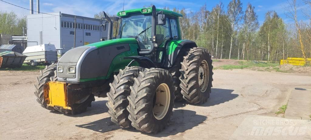 Valtra T180-4 トラクター