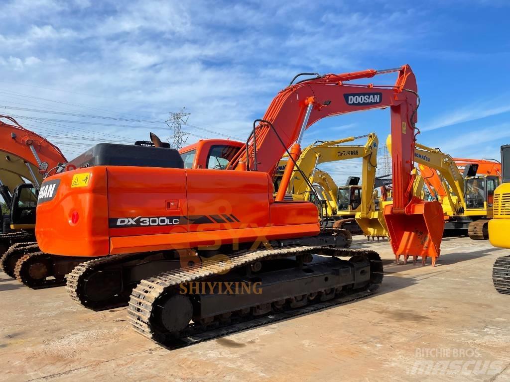 Doosan 300LC 大型油圧ショベル12t以上（パワーショベル・ユンボ）