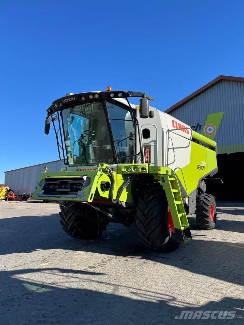CLAAS Lexion 750 コンバイン