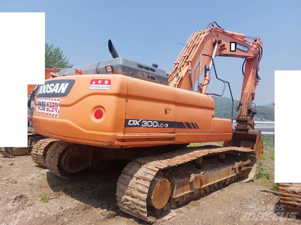 Doosan DX 300 LCA 大型油圧ショベル12t以上（パワーショベル・ユンボ）