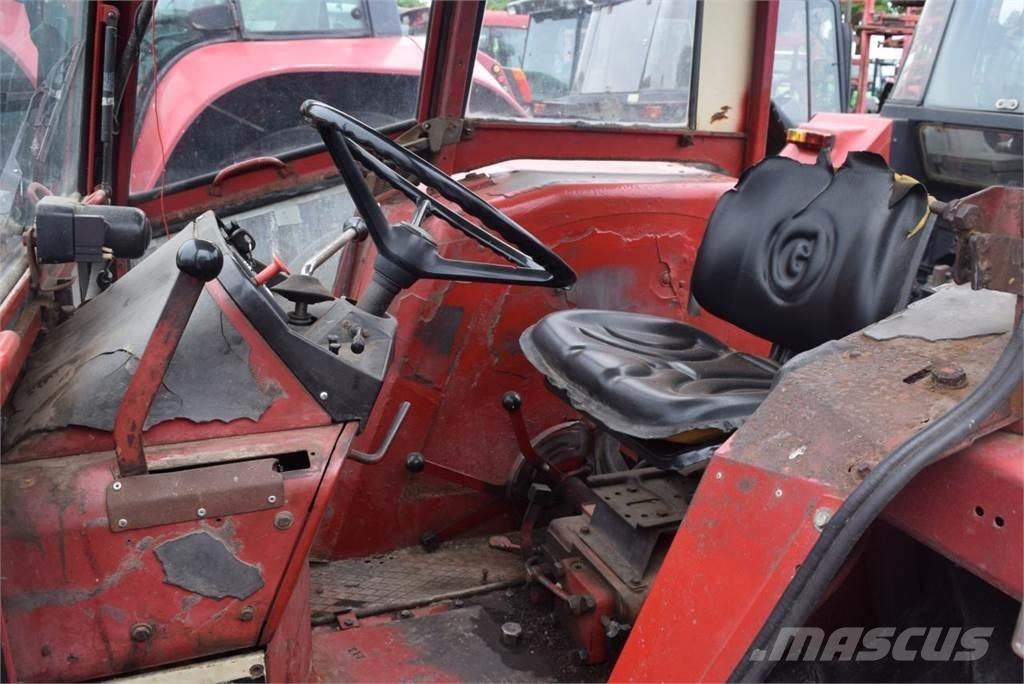 Case IH 844 A/S トラクター