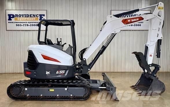 Bobcat E55 ミニ油圧ショベル 7t以下（ミニユンボ・ミニディガー）