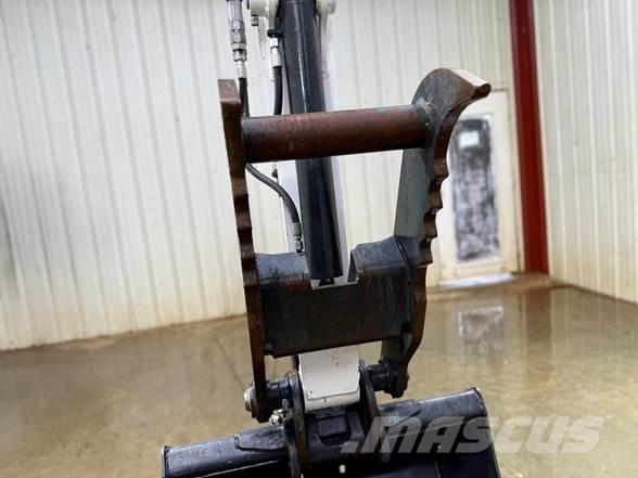 Bobcat E55 ミニ油圧ショベル 7t以下（ミニユンボ・ミニディガー）