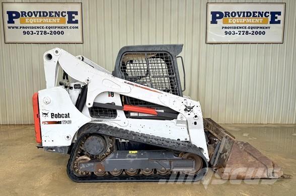 Bobcat T740 スキッドステアローダー