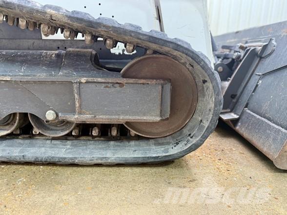 Bobcat T770 スキッドステアローダー