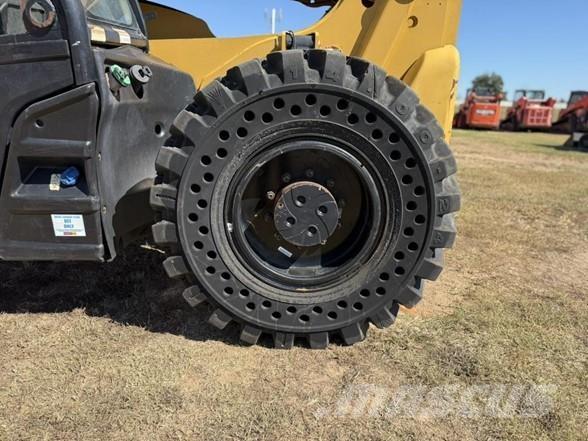 CAT TL1055D テレスコーピックハンドラー