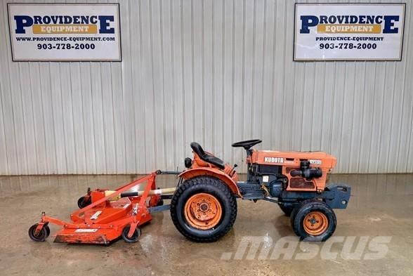 Kubota B7100 トラクター