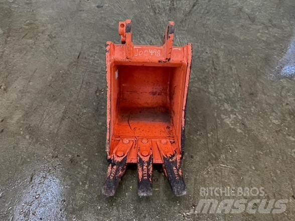 Kubota K7760 バケット