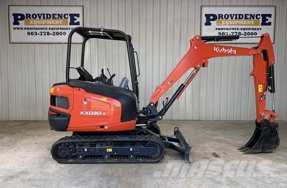 Kubota KX030-4 ミニ油圧ショベル 7t以下（ミニユンボ・ミニディガー）