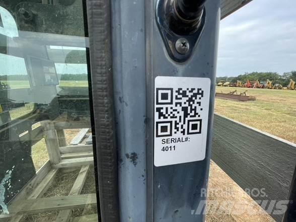 Kubota KX057-4 キャビン及び内装