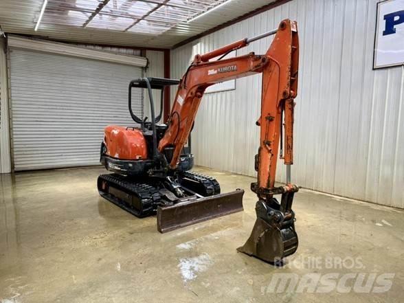 Kubota KX121-3 ミニ油圧ショベル 7t以下（ミニユンボ・ミニディガー）