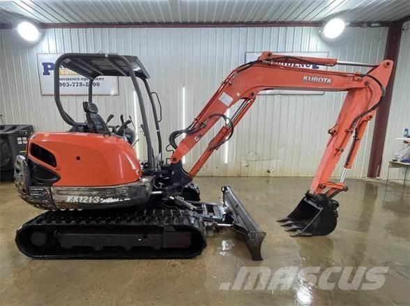 Kubota KX121-3 ミニ油圧ショベル 7t以下（ミニユンボ・ミニディガー）