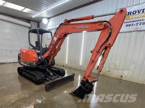 Kubota KX121-3 ミニ油圧ショベル 7t以下（ミニユンボ・ミニディガー）