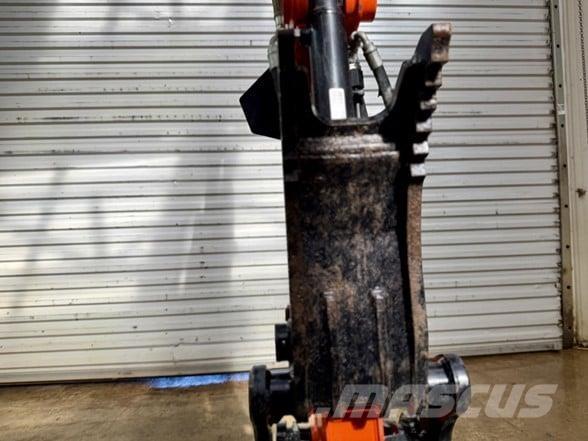 Kubota M62 バックホーローダー