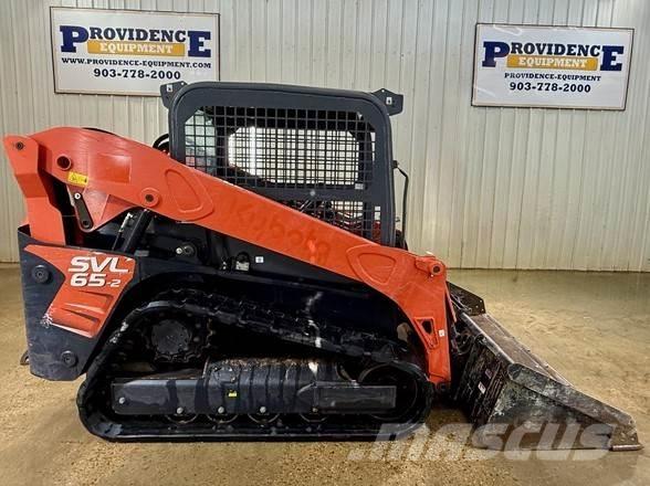 Kubota SVL65-2 スキッドステアローダー