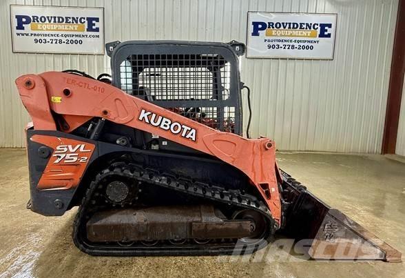Kubota SVL75-2 スキッドステアローダー