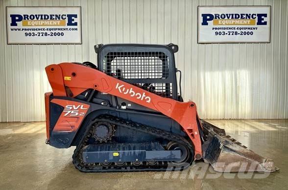 Kubota SVL75-2 スキッドステアローダー