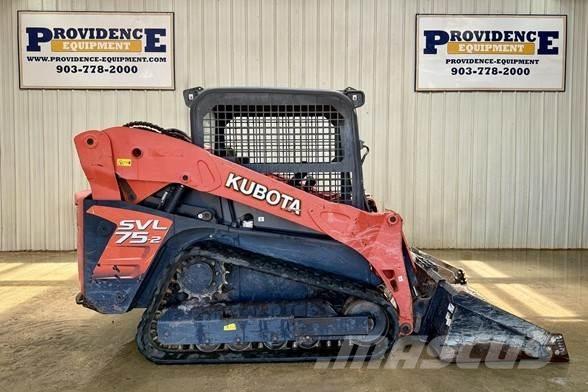 Kubota SVL75-2 スキッドステアローダー