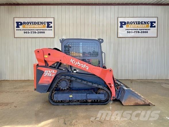 Kubota SVL75-2 スキッドステアローダー