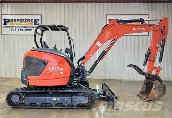 Kubota U55-4 ミニ油圧ショベル 7t以下（ミニユンボ・ミニディガー）