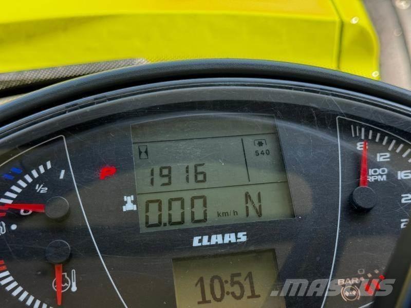 CLAAS AXION 870 トラクター