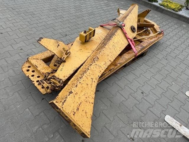 CAT 730 KLAPA KIPRA シャーシ及びサスペンション