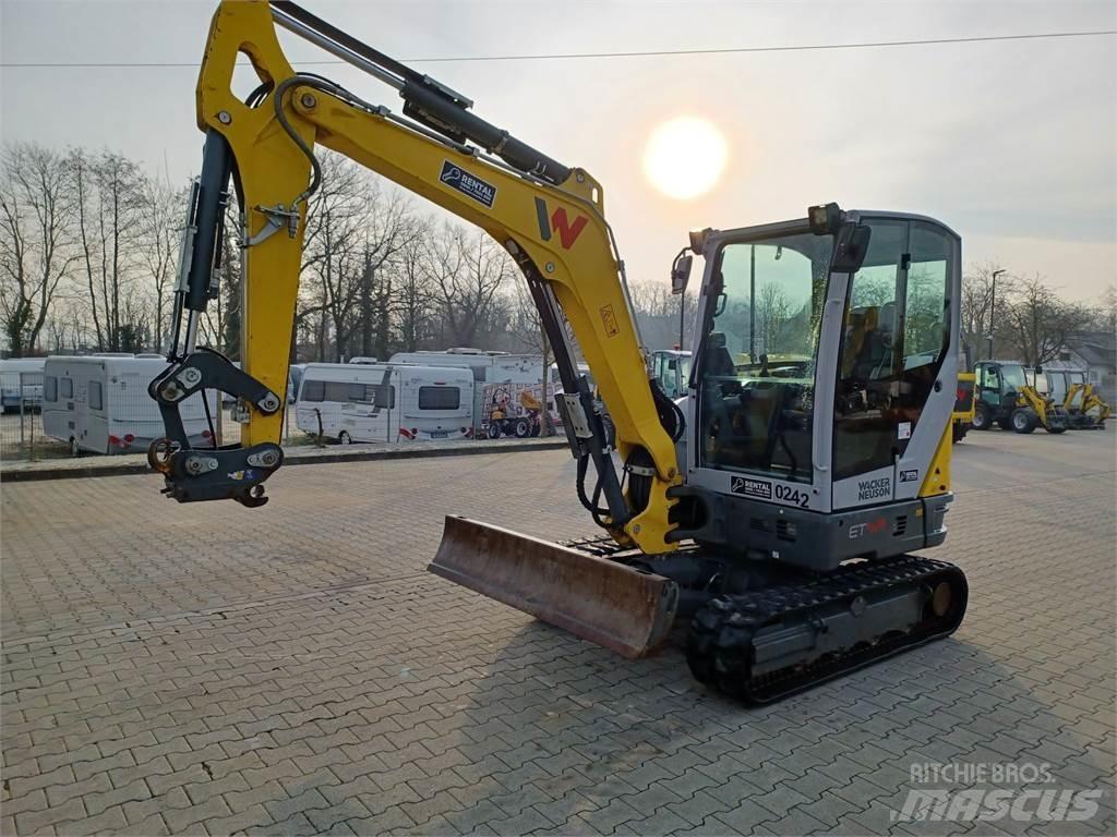 Wacker Neuson ET42 大型油圧ショベル12t以上（パワーショベル・ユンボ）