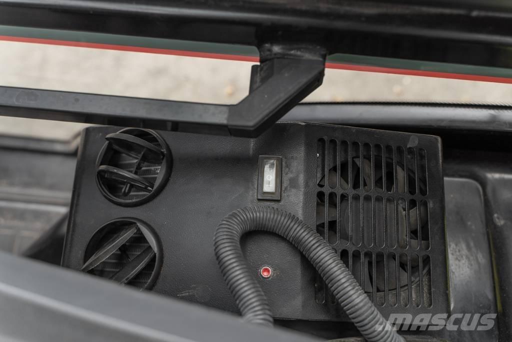 Manitou MI 30 D ディーゼル・軽油