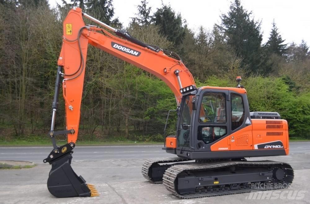 Doosan DX 140 LC-5 大型油圧ショベル12t以上（パワーショベル・ユンボ）
