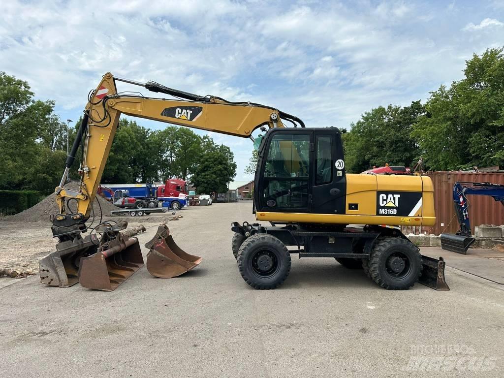 CAT M 316 D ホイール式油圧ショベル（パワーショベル・ユンボ・バックホー）