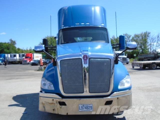Kenworth T 680 中古トラクターヘッド | トレーラーヘッド