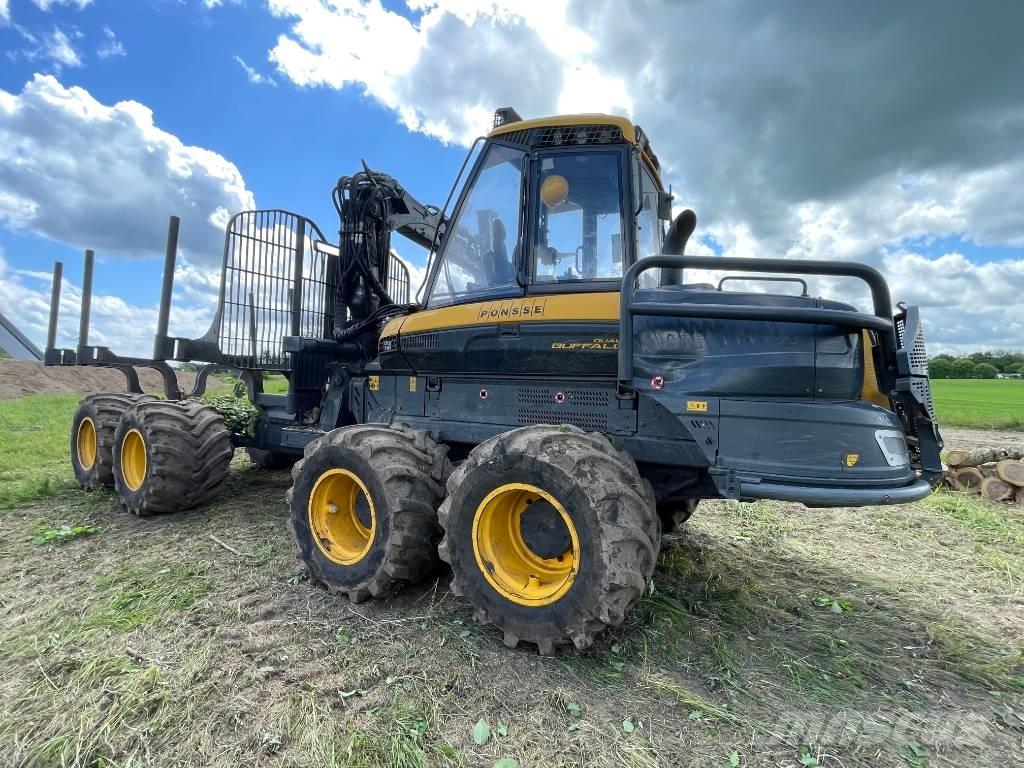 Ponsse Buffalo Dual ハーワーダー