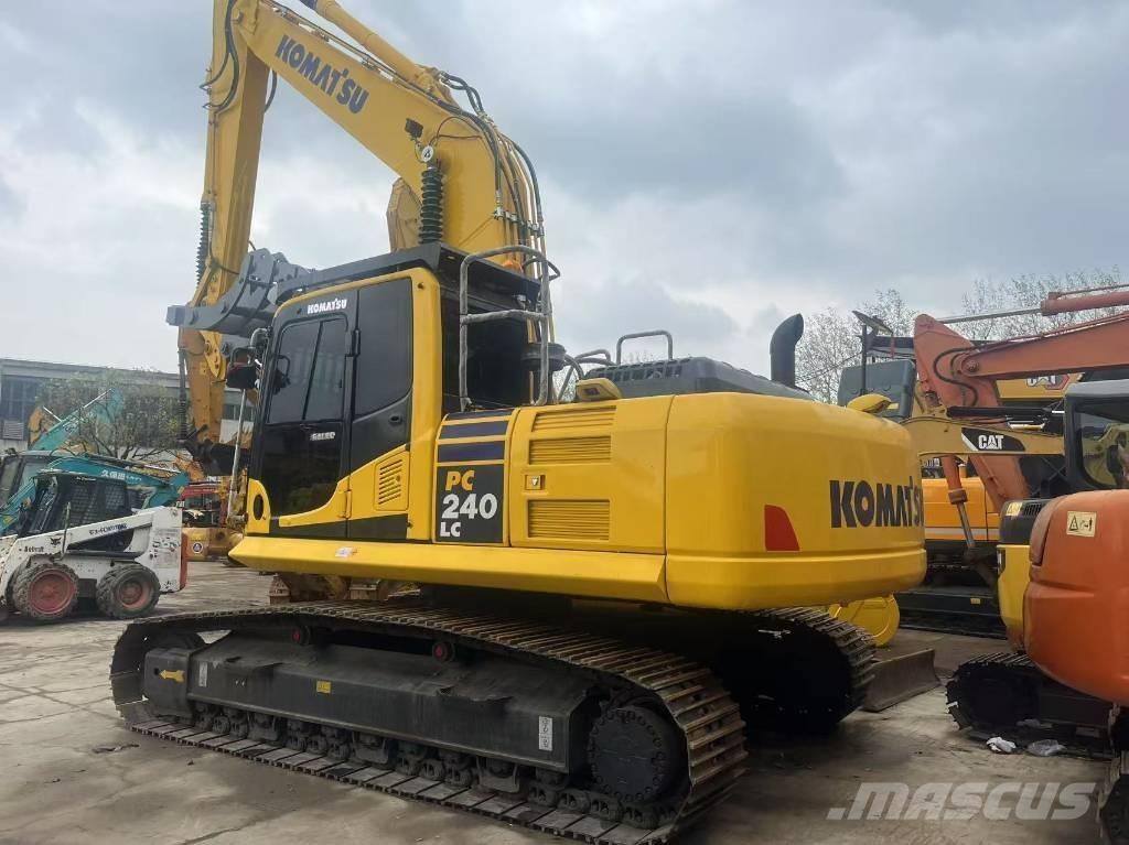 Komatsu PC 240 大型油圧ショベル12t以上（パワーショベル・ユンボ）