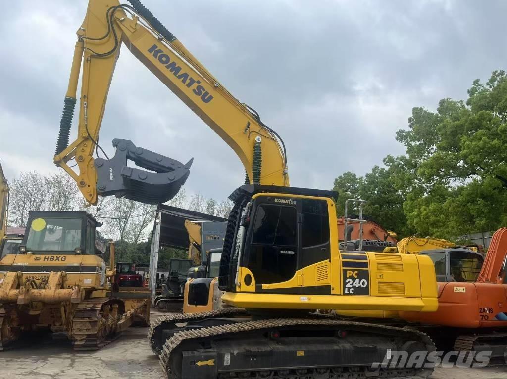 Komatsu PC 240 大型油圧ショベル12t以上（パワーショベル・ユンボ）
