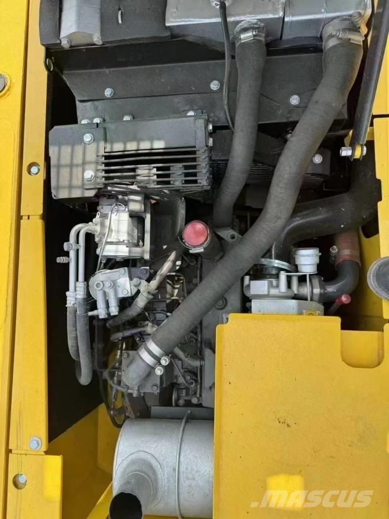 Komatsu PC 130 大型油圧ショベル12t以上（パワーショベル・ユンボ）
