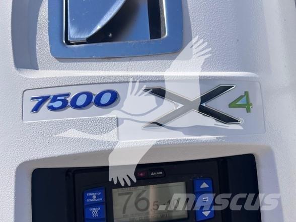 Utility 3000R 冷凍冷蔵トレーラー