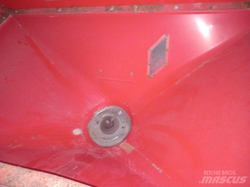 Kuhn MDS 732 M ブームスプレイヤー