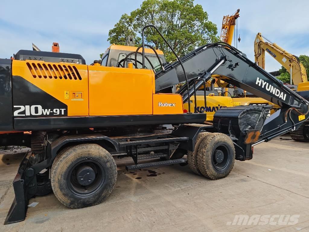 Hyundai r210w-9 ホイール式油圧ショベル（パワーショベル・ユンボ・バックホー）