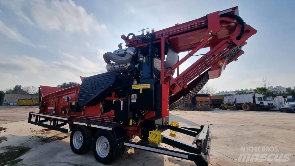 Morbark WH2400XP ウッドチッパー