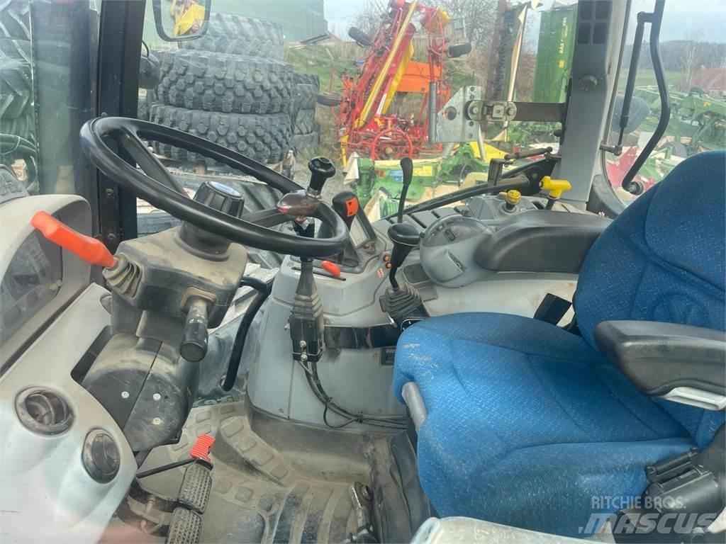 New Holland 6020 トラクター