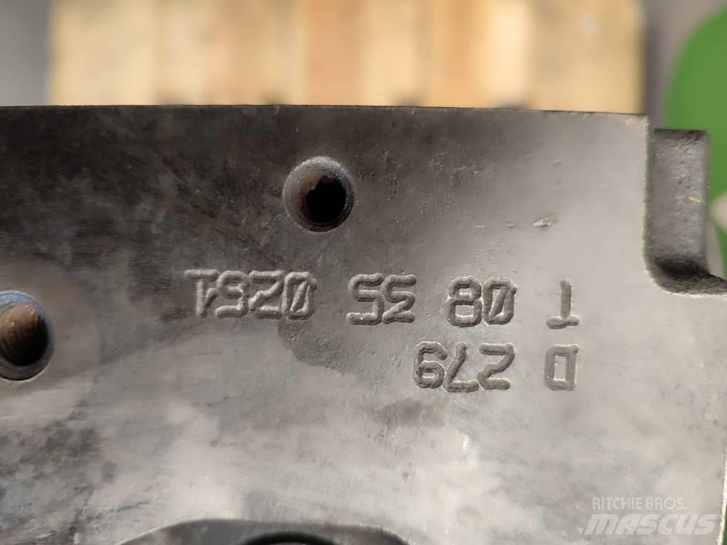 CAT 4.4C engine post エンジン