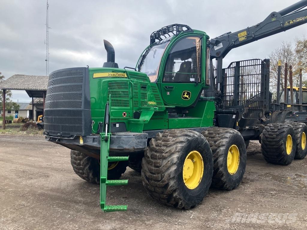 John Deere 1910G フォワーダー