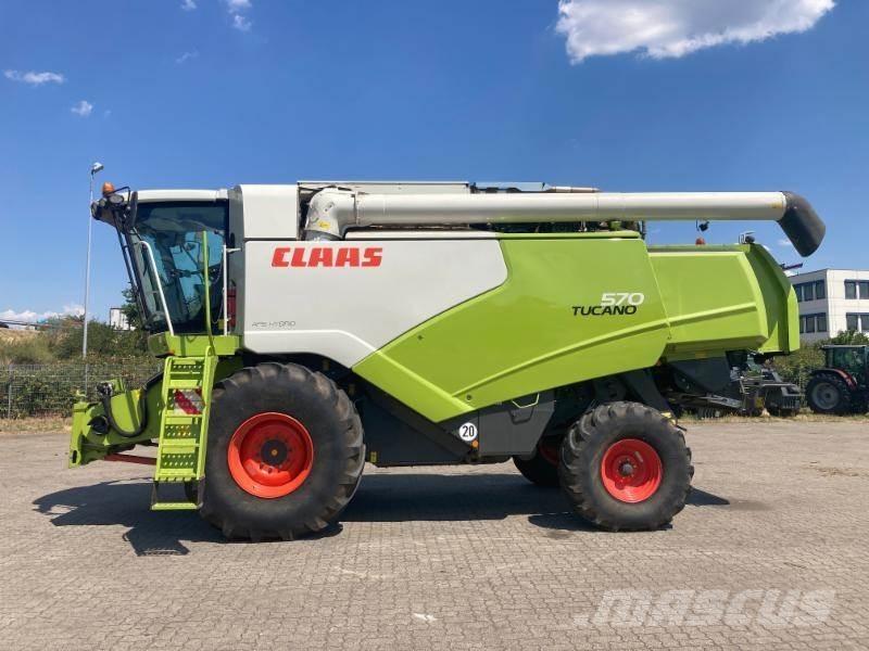 CLAAS TUCANO 570 コンバイン