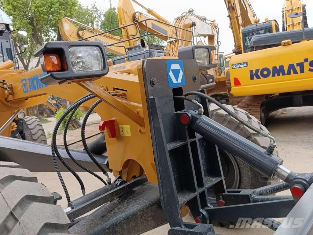 XCMG GR 2153 モーターグレーダー