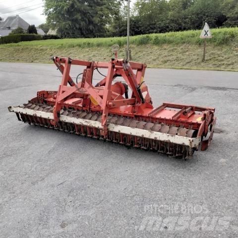 Kuhn HR 3001D パワーハローとロータリーハロー