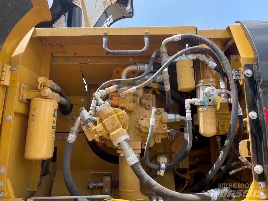 CAT 336 D 大型油圧ショベル12t以上（パワーショベル・ユンボ）